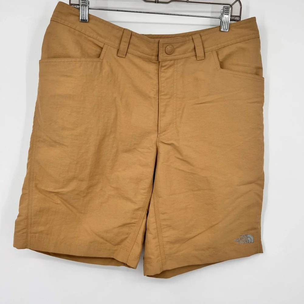 The North Face Mens Hiking Shorts Tan Khaki Nylon Size 32 Regular 10 Inch Inseam